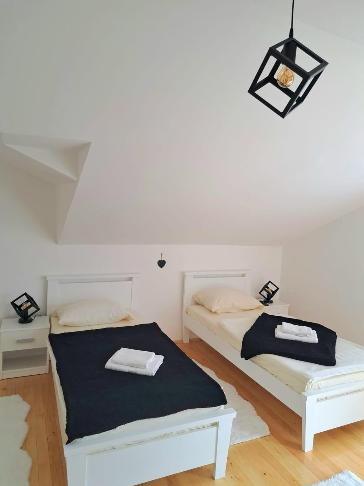 Sobe Zizi Bed and Breakfast Jajce Εξωτερικό φωτογραφία